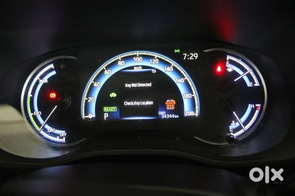 Toyota Innova Hycross 2.0 Vx Hybrid 8 Str, 2023, Petrol