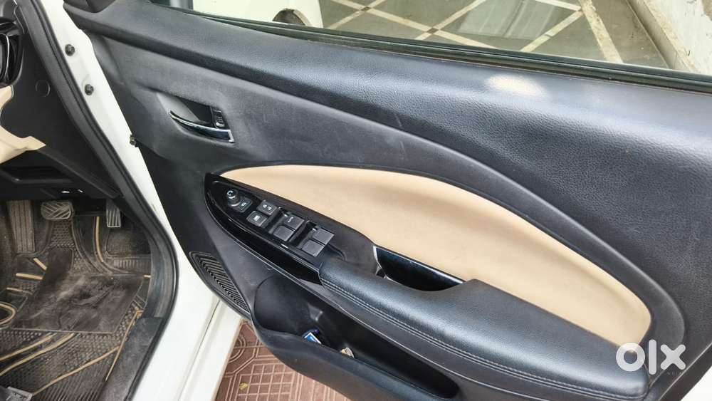 Toyota Glanza G Smart Hybrid, 2023, Petrol