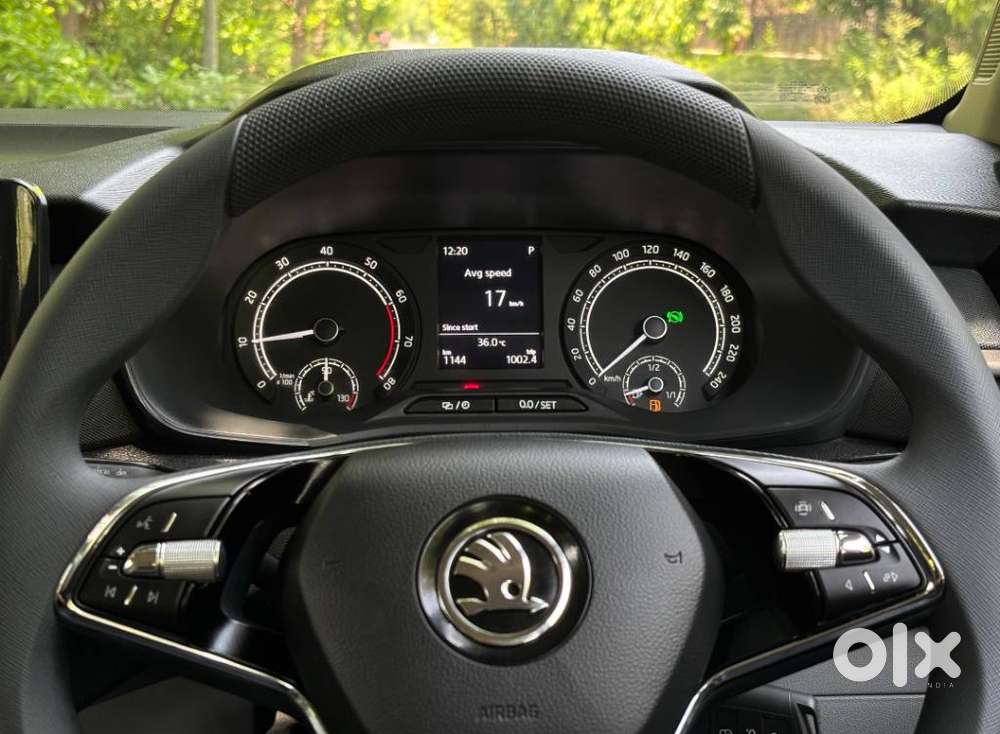Skoda Kylaq Signature At, 2026, Petrol