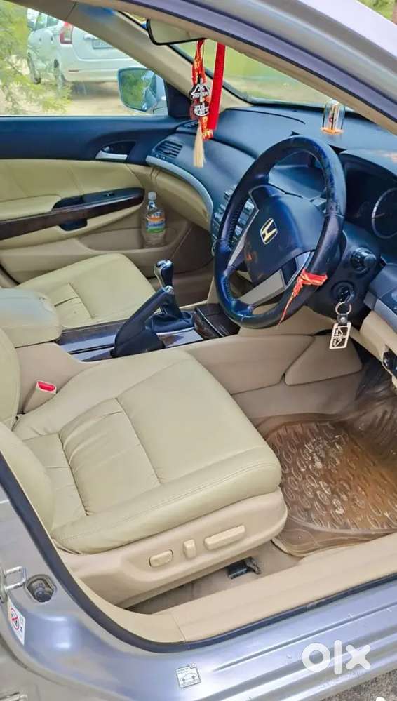 Malook Gadi Hai Urgent Sale