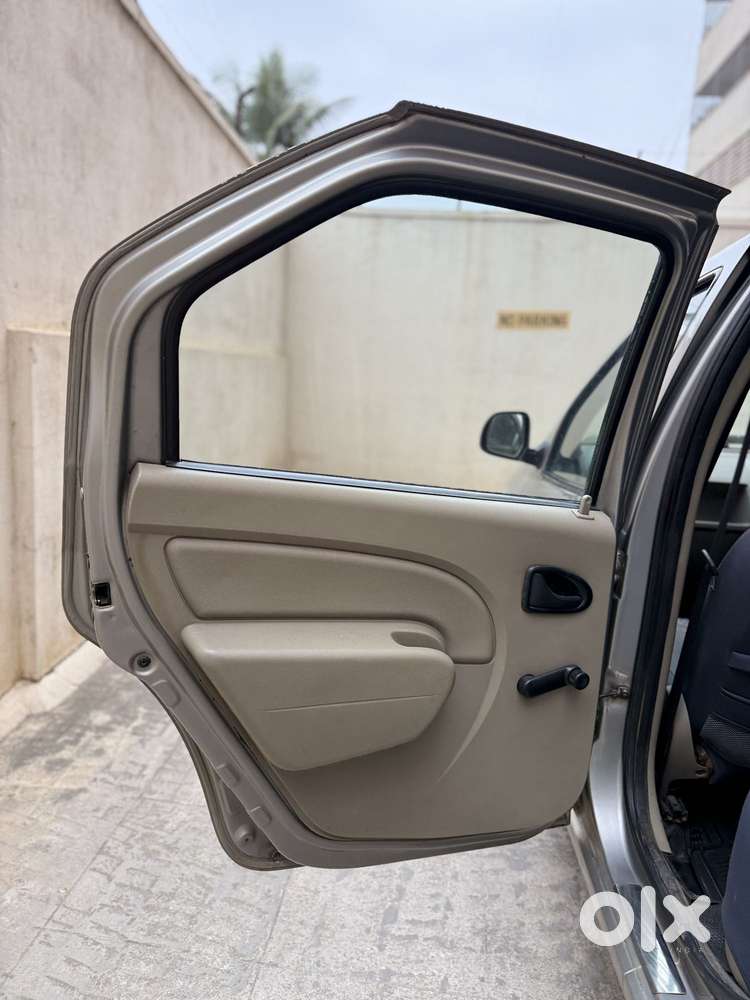 Mahindra Renault Logan Edge 1.4 Glx, 2007, Petrol