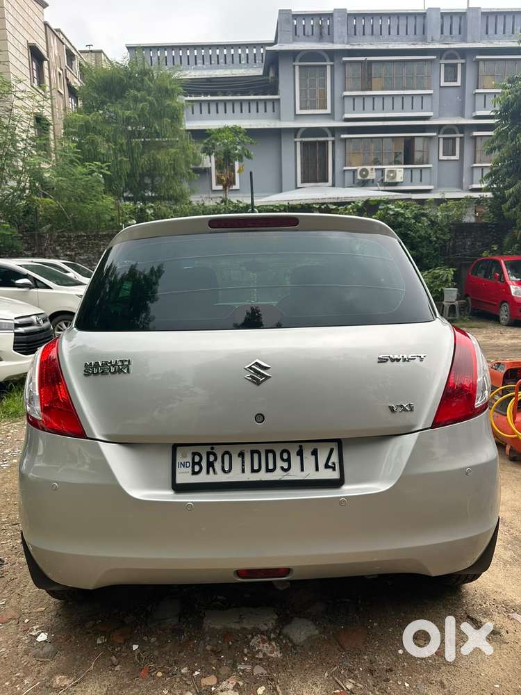 Maruti Suzuki Swift Vxi + Manual, 2017, Petrol