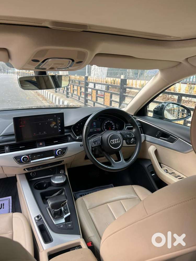 Audi A4 2.0 Premium Plus 40 Tfsi, 2024, Petrol