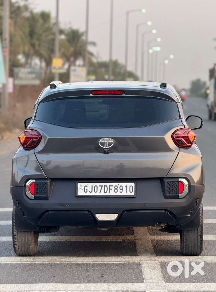 Tata Punch Camo Adventure Mt, 2023, Petrol