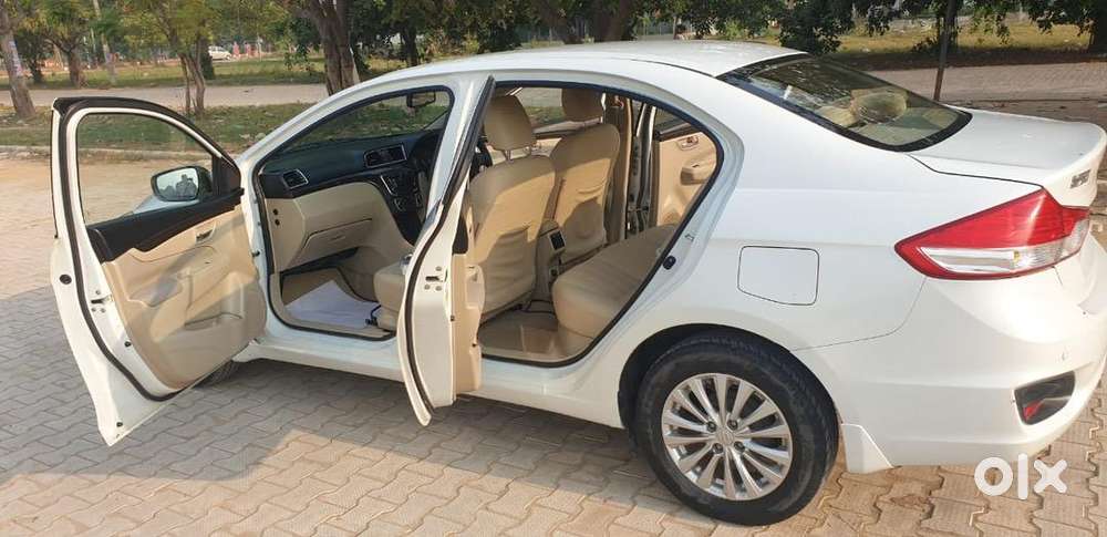 Ciaz Automatic Petrol Top Model White