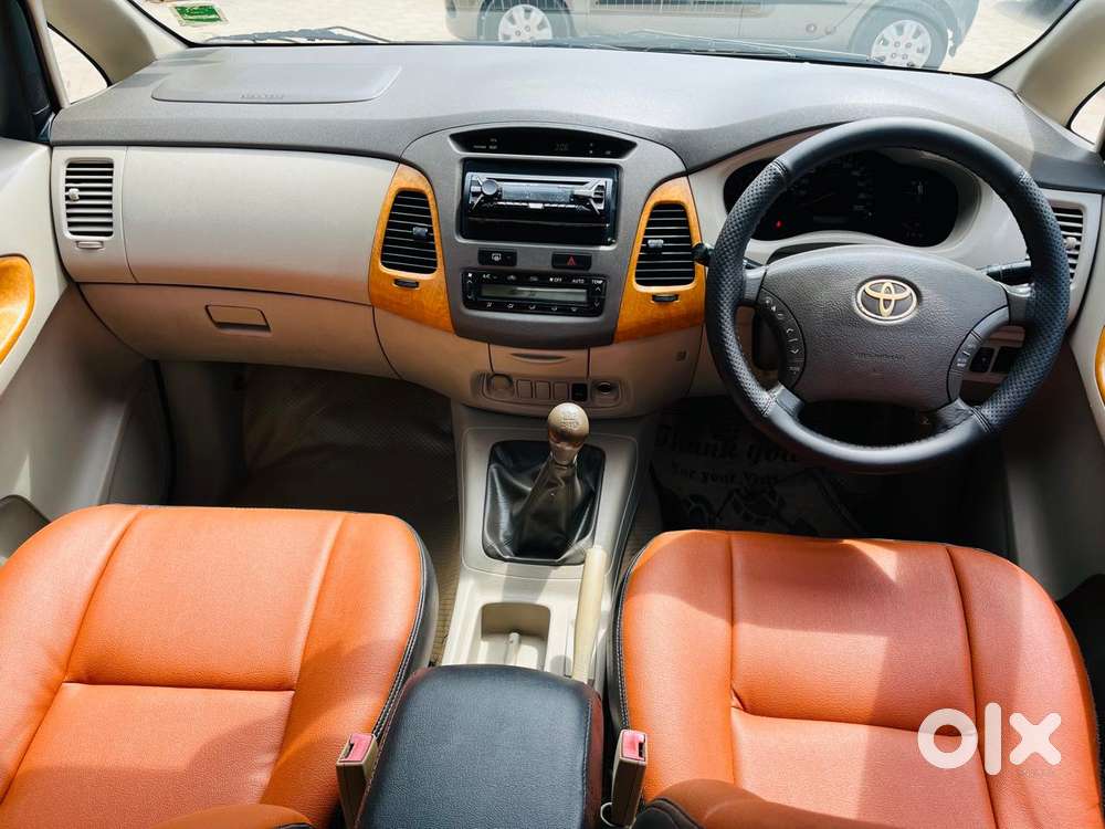 Toyota Innova 2.5 V 7 Str, 2011, Diesel