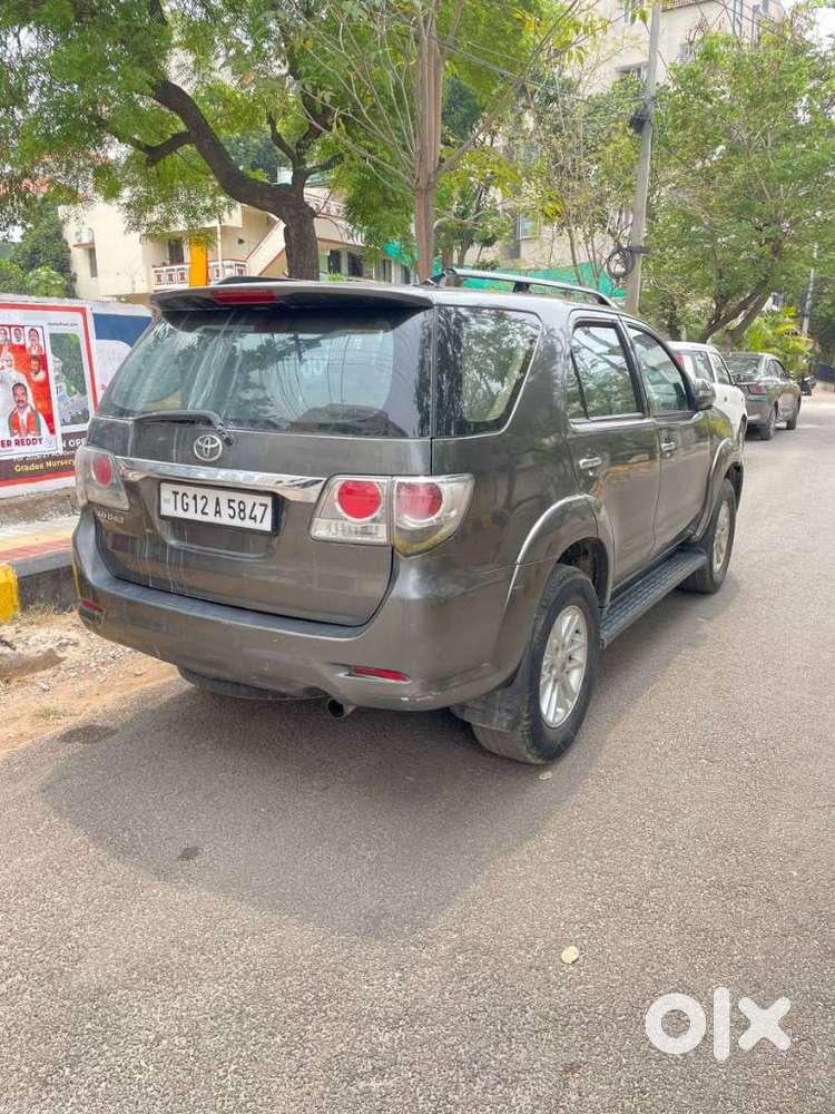 Toyota Fortuner 2011-2016 4x2 Manual, 2012, Diesel