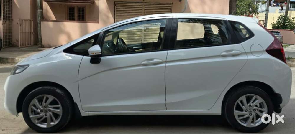 Honda Jazz V Automatic, 2017, Petrol