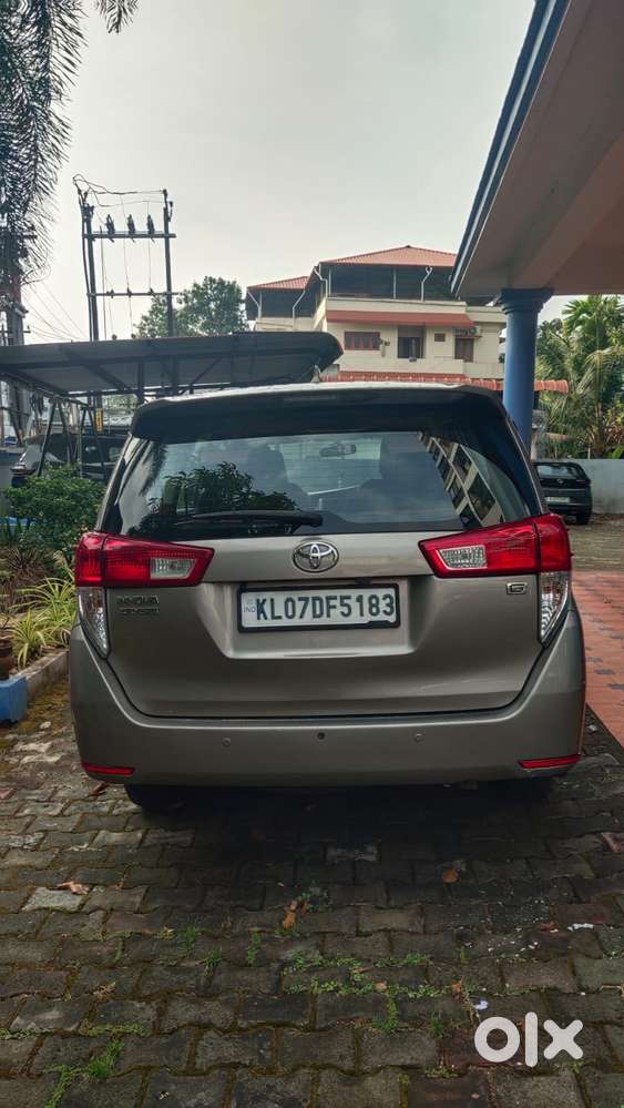 Toyota Innova Crysta 2.7 Gx At 8s, 2017, Diesel