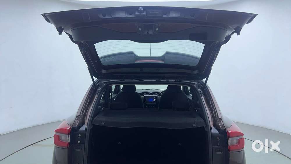 Nissan Magnite 1.0 Xv Premium Turbo Cvt, 2021, Petrol