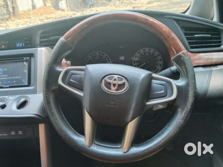 Toyota Innova Crysta 2.8 Gx At 7 Str, 2016, Diesel