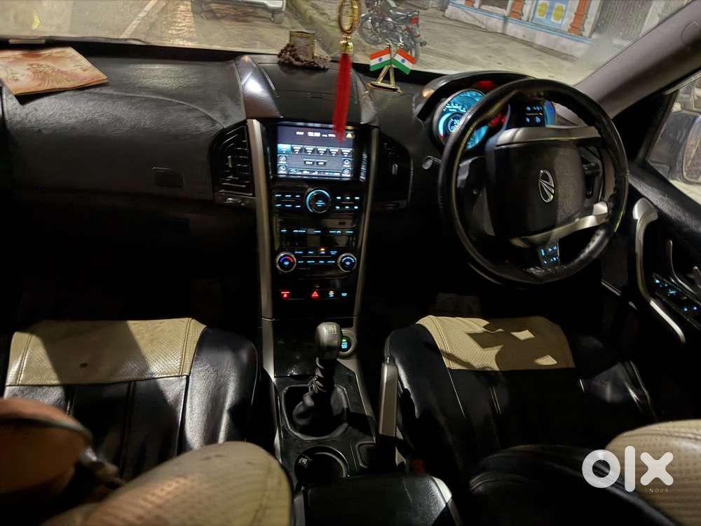 Mahindra Xuv500 W8 Dual Tone, 2020, Diesel
