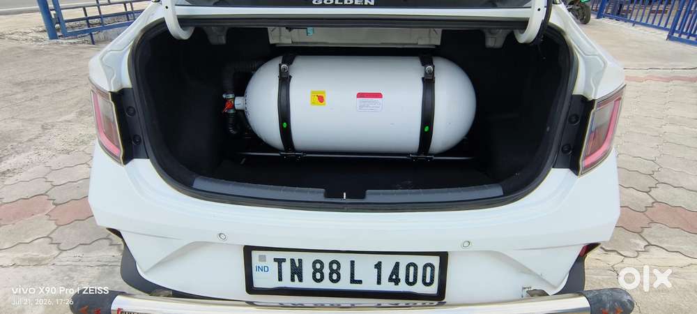 Hyundai Aura 1.2 Sx Cng, 2024, Petrol