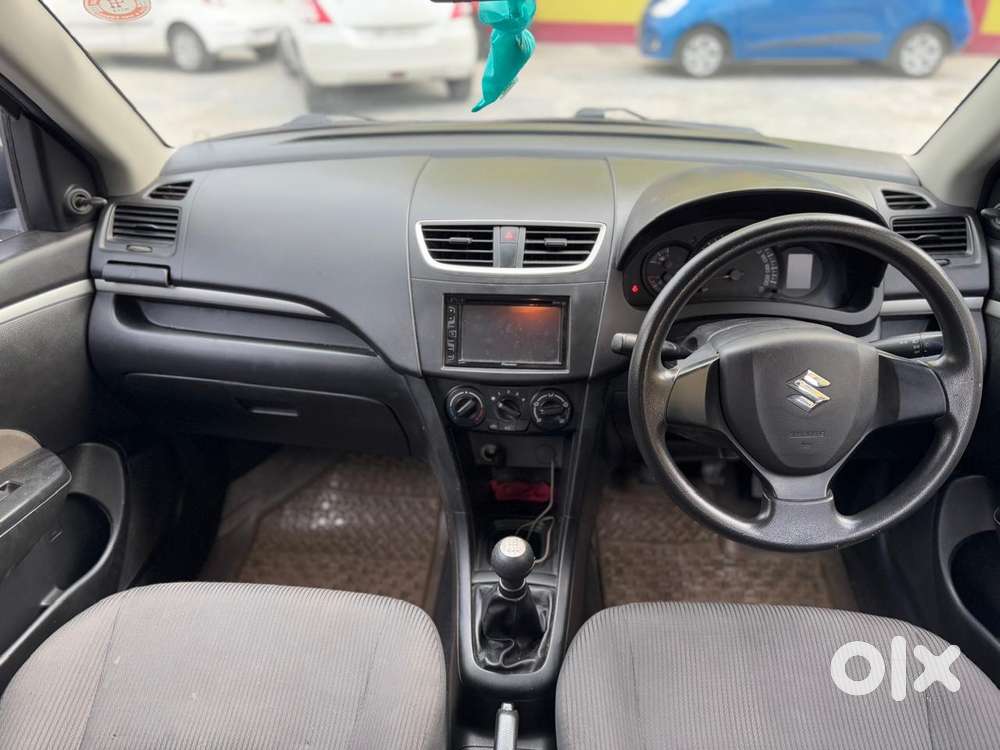 Maruti Suzuki Swift 1.2 Lxi (o), 2017, Petrol