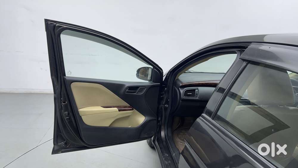 Honda City I-vtec Cvt Zx, 2016, Petrol