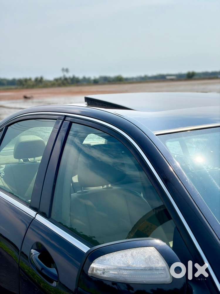 Mercedes-benz C-class 2009 Petrol