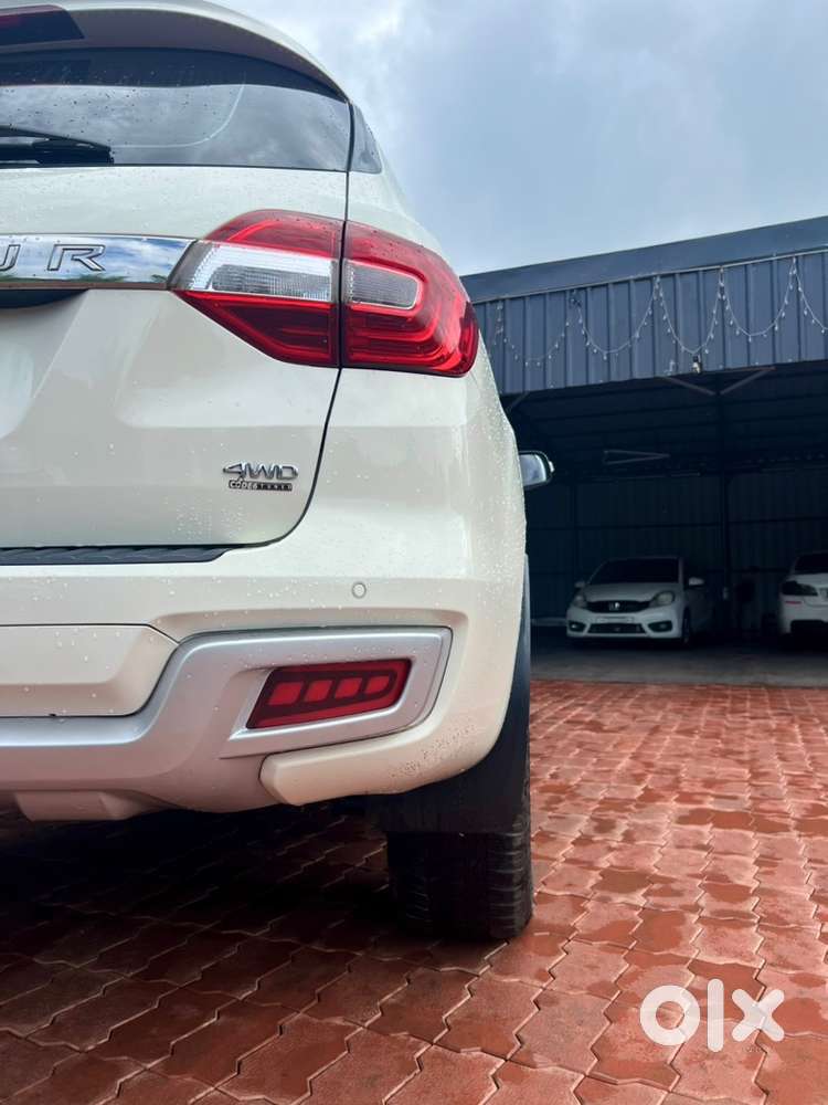 Ford Endeavour Titanium Plus Diesel