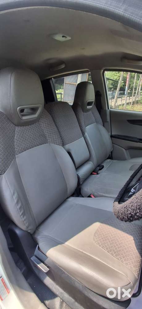 Mahindra Kuv 100 2016-2017 Mfalcon G80 K4 Plus, 2017, Petrol