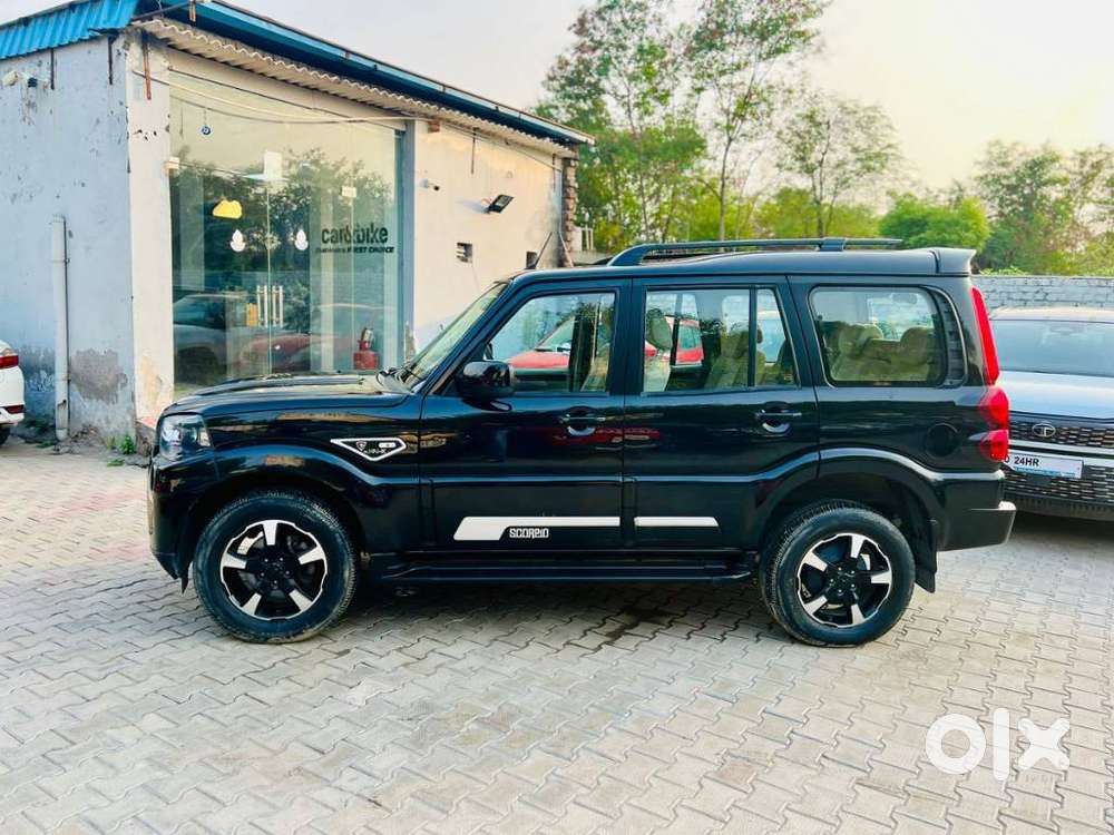 Mahindra Scorpio Classic 2.2 S 11 Mt 7 Cc, 2022, Diesel