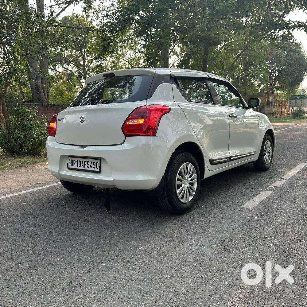 Maruti Suzuki Swift Vxi + Manual, 2018, Petrol