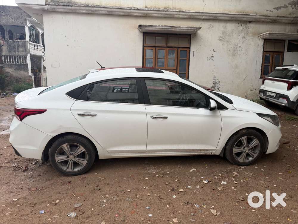 Hyundai Verna 2018 Petrol 65000 Km Driven