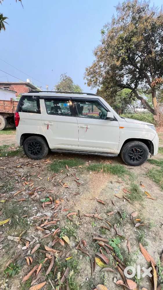 Mahindra Tuv 300 2016 Diesel 77400 Km Driven
