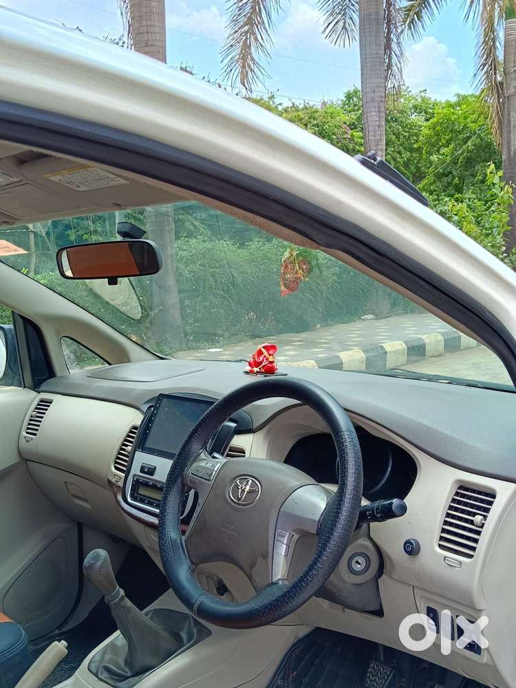 Toyota Innova 2.5 V 8 Str, 2014, Diesel