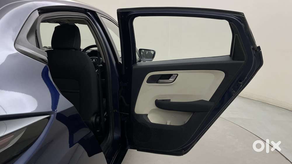 Tata Altroz Xza Petrol, 2022, Petrol