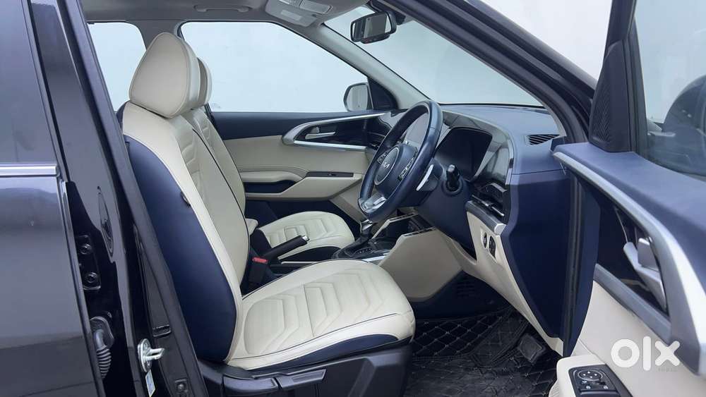 Kia Carens 1.5 Luxury Plus Turbo Dct 7 Str, 2023, Petrol