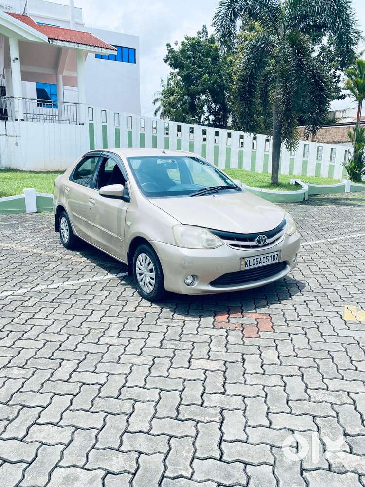 Toyota Etios 2010-2012 G, 2011, Petrol