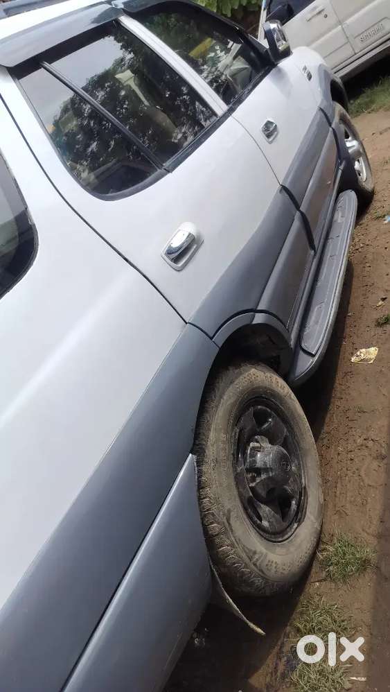 Tata Safari Dicor Lx 2012