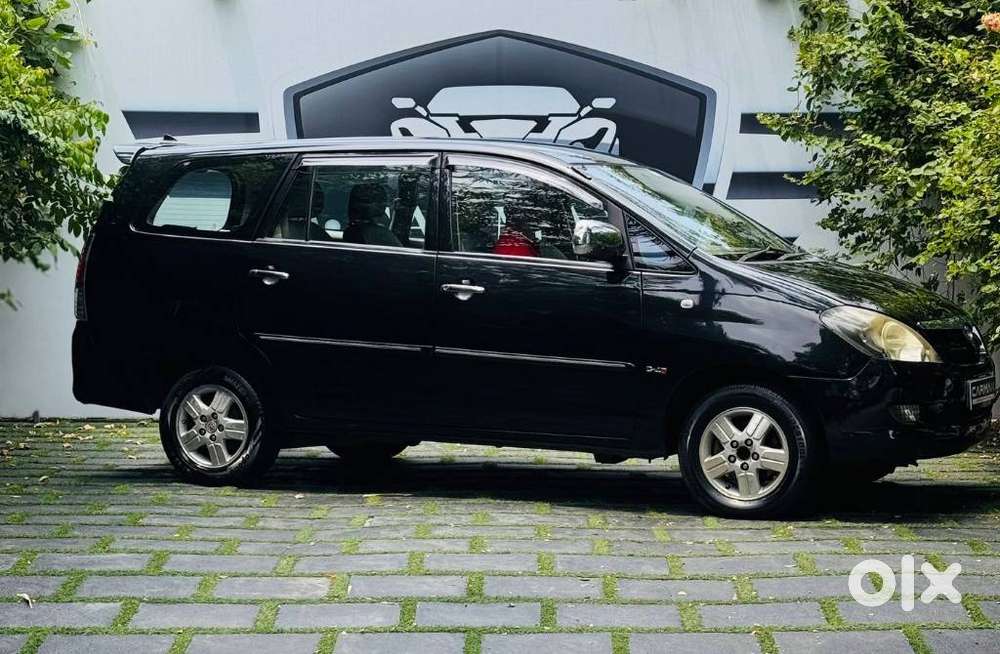 Toyota Innova 2004-2011 2.5 V Diesel 7-seater, 2007, Diesel