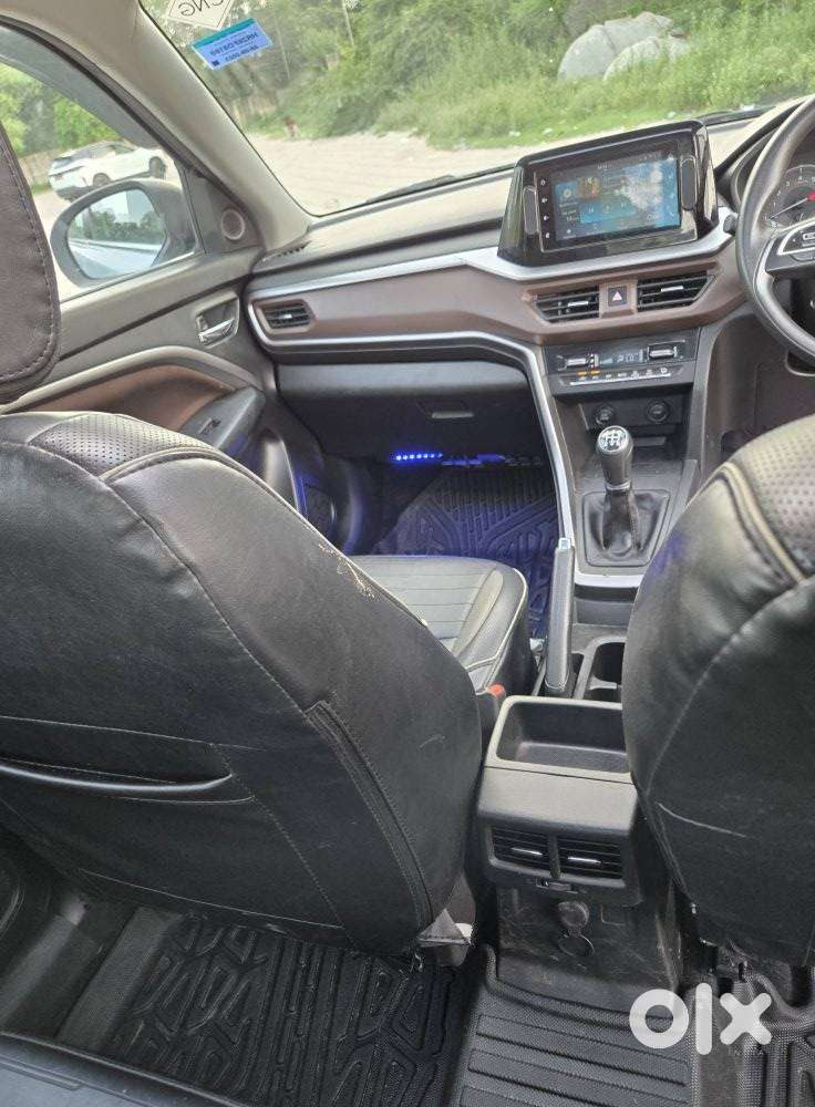 Maruti Suzuki Brezza 1.5 Zxi Cng, 2023, Cng & Hybrids