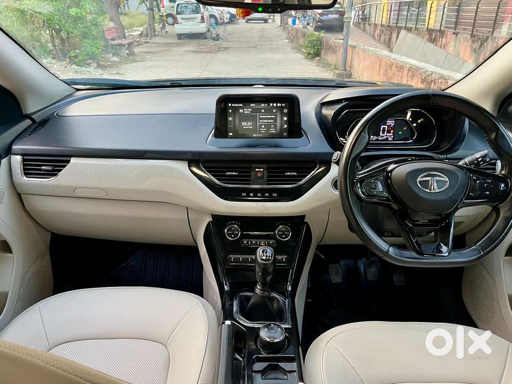 Tata Nexon Xz Plus Luxs, 2023, Petrol