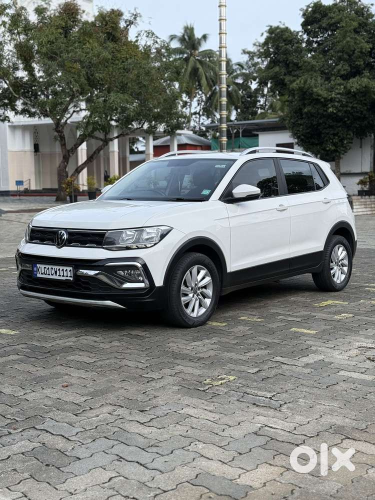 Volkswagen Taigun 1.0 Tsi Highline At, 2022, Petrol