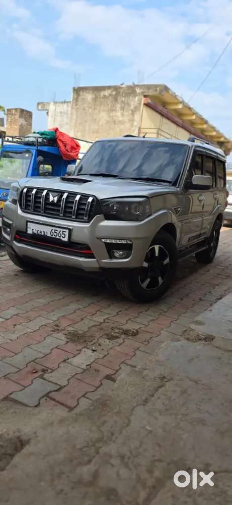 Mahindra Scorpio S10 To S11 Classic Convart 2015 Diesel