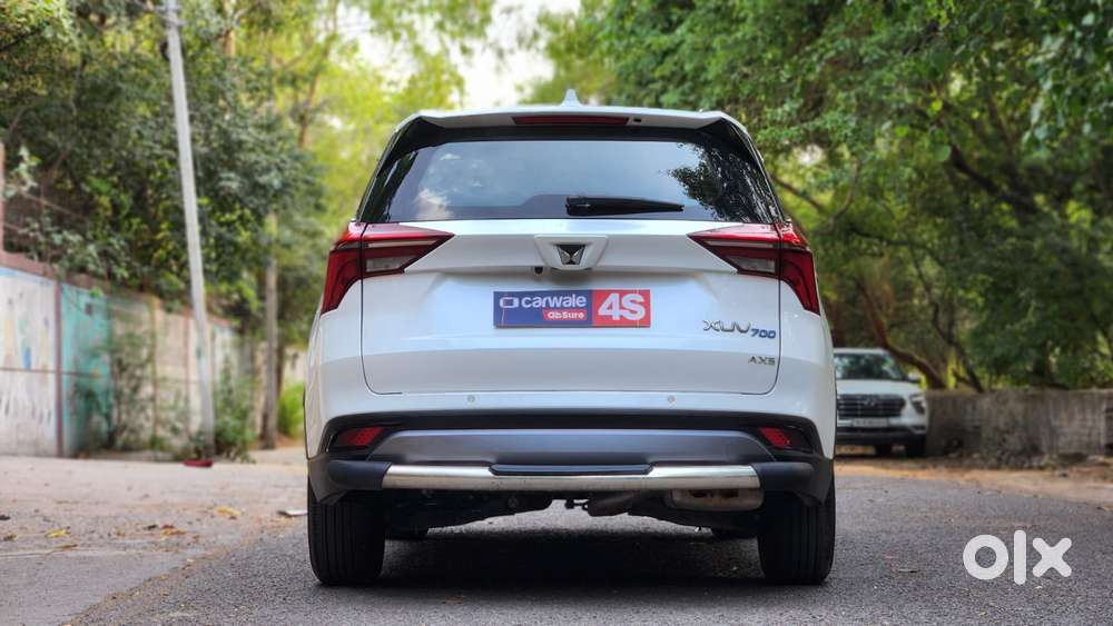 Mahindra Xuv700 2.0 Ax 5 Petrol Mt 7 Str, 2022, Petrol