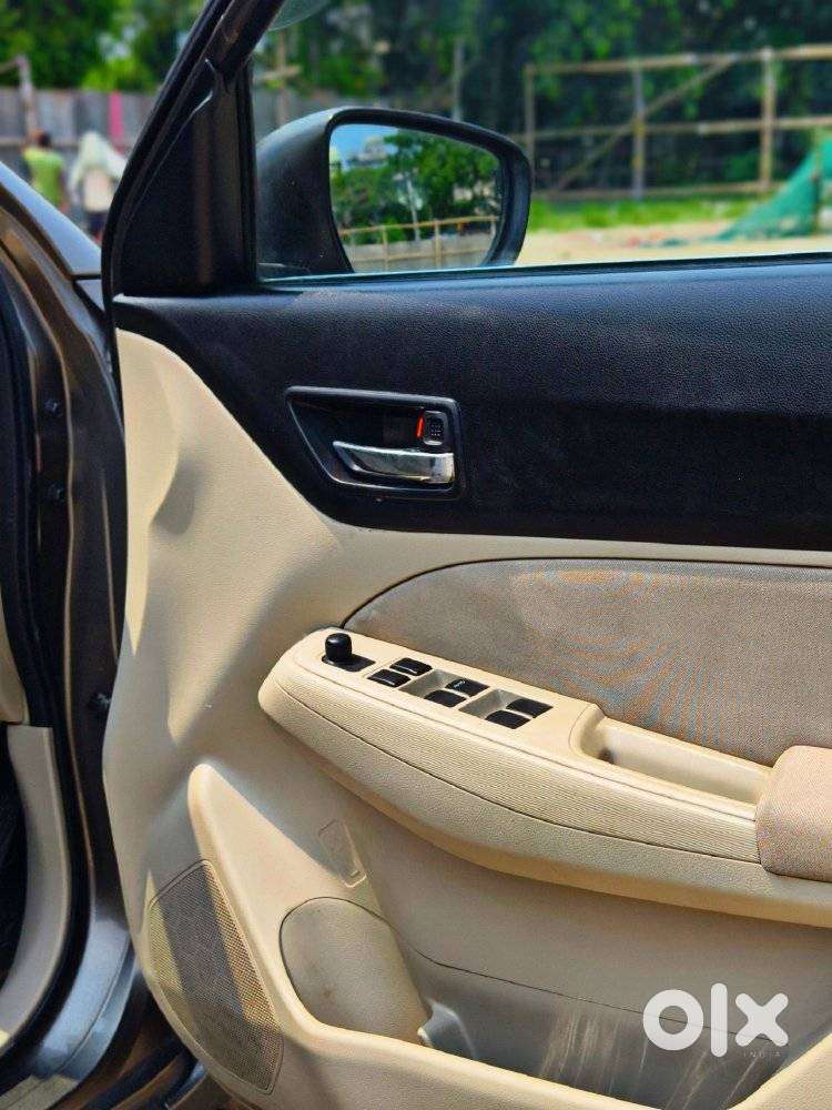 Maruti Suzuki Dzire 1.2 Vxi Amt, 2018, Petrol