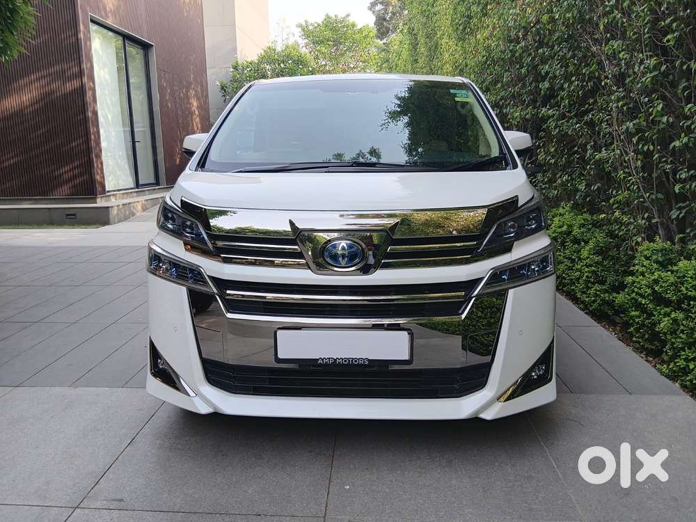 Toyota Vellfire Vip – Executive Lounge, 2022, Petrol