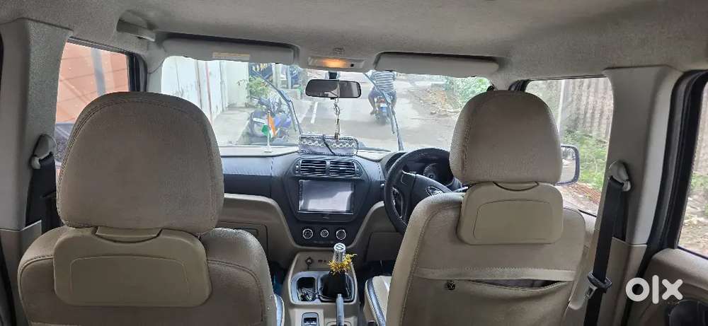 Mahindra Tuv 300 T6+ Diesel 2015
