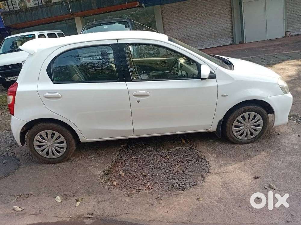 Toyota Etios Liva 2011-2012 J, 2014, Petrol