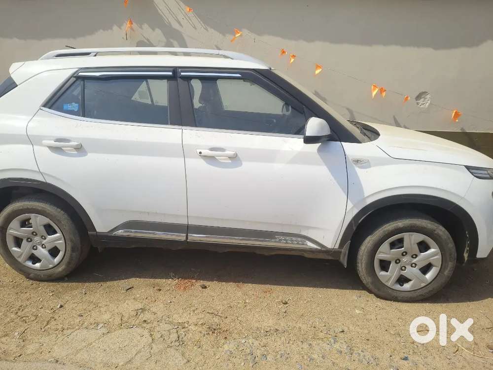 Hyundai Venue 1 Owner Well Maintained Fully Service Record Available