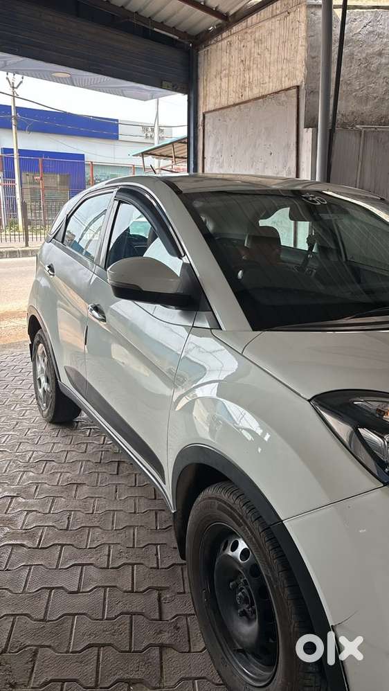 Tata Nexon 2019 Petrol