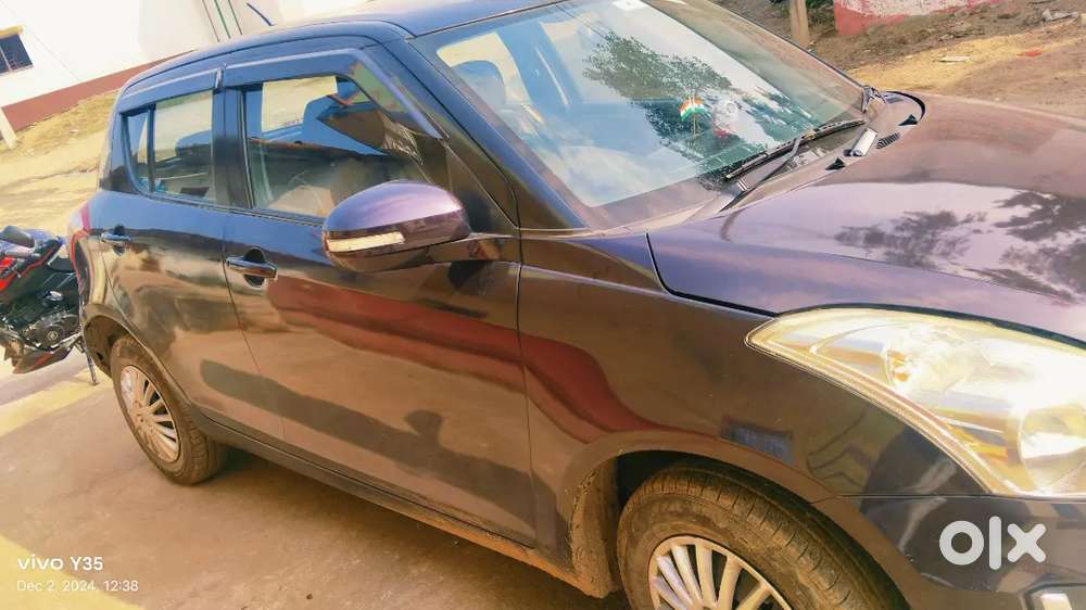Maruti Suzuki Swift 2017 Petrol 75000 Km Driven
