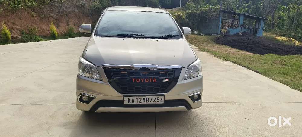 Toyota Innova 2013 Diesel 96000 Km Driven