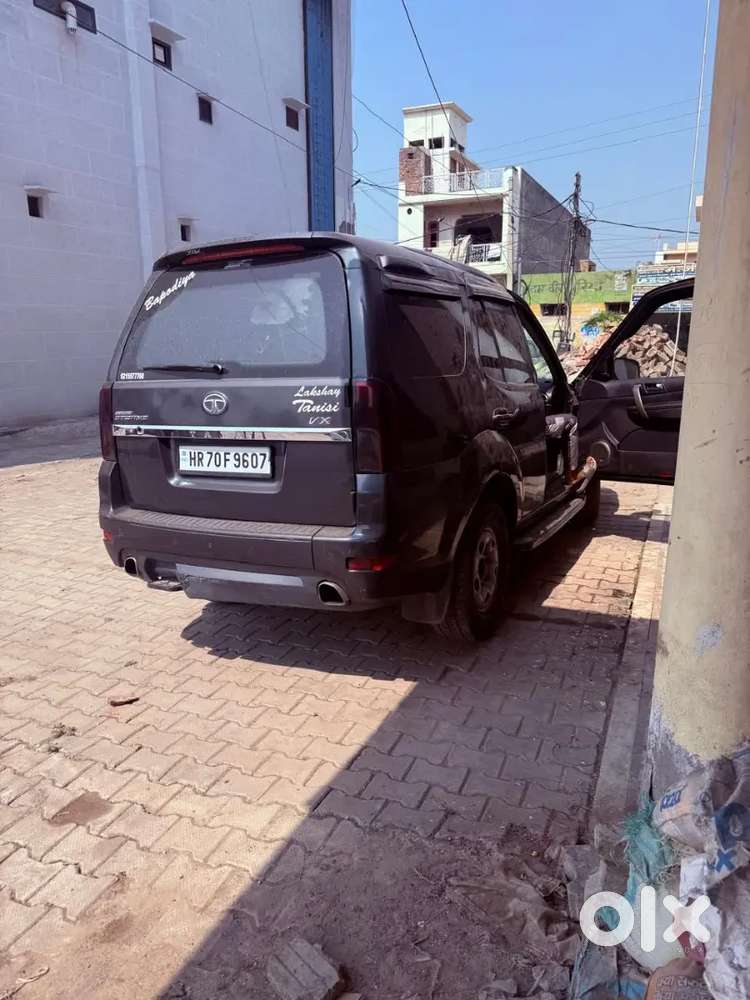 Tata Safari Storme 6+1 =7 Gear Top Modle Vx