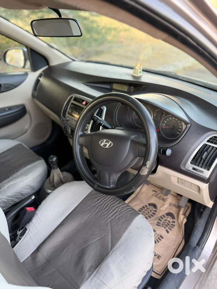 Hyundai I20 Sportz 2013 Petrol