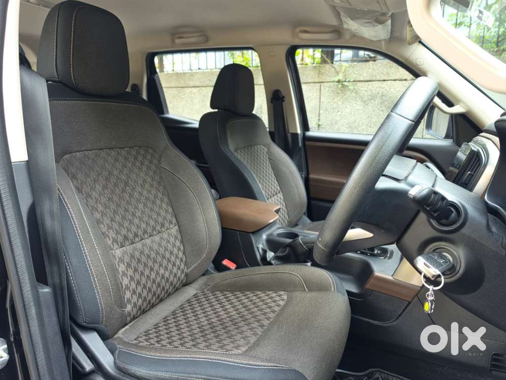 Mahindra Scorpio-n 2.0 Z4 Petrol At 7 Str, 2024, Petrol