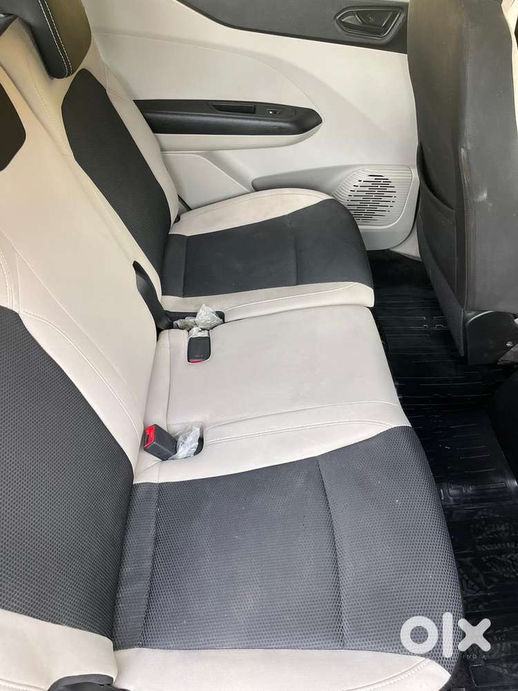 Renault Triber Rxt, 2021, Petrol