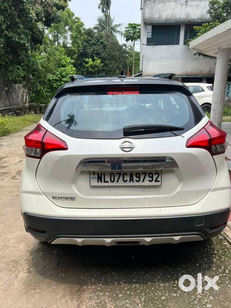 Nissan Kicks Petrol 2021